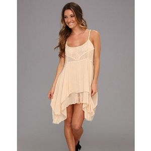 Pieced lace slip beige / cream